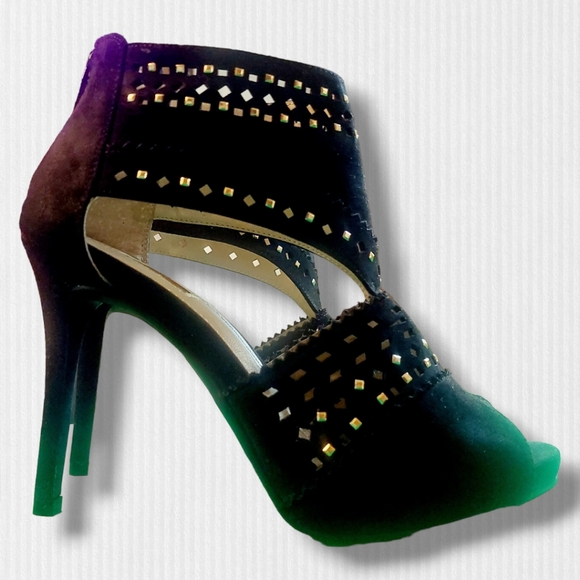 Jennifer Lopez | Sweet Gum | Black Cutout High Heel Shoes | Size 6.5 Medium | - Picture 5 of 12